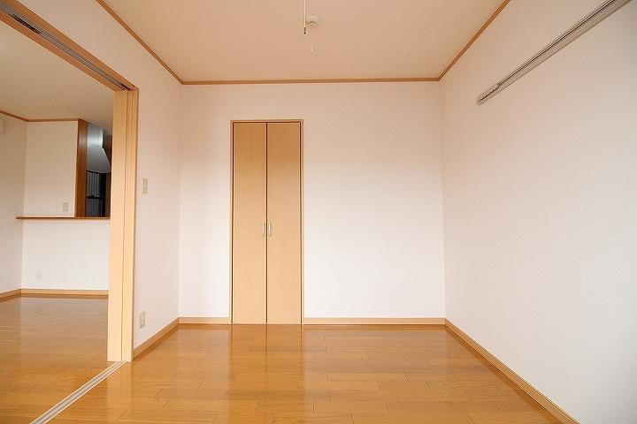 洋室1