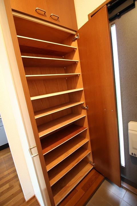 シューズボックス