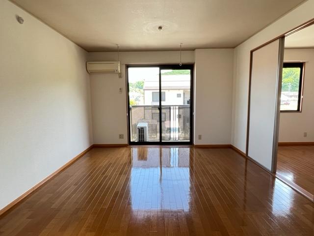 ﾘﾋﾞﾝｸﾞﾀﾞｲﾆﾝｸﾞｷｯﾁﾝ