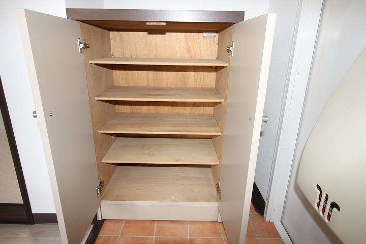 シューズボックス