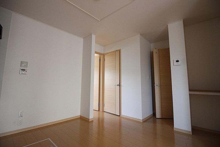 ﾘﾋﾞﾝｸﾞﾀﾞｲﾆﾝｸﾞｷｯﾁﾝ