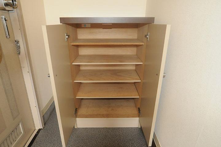 シューズボックス