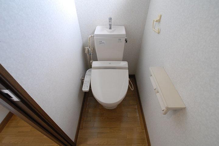 トイレ2