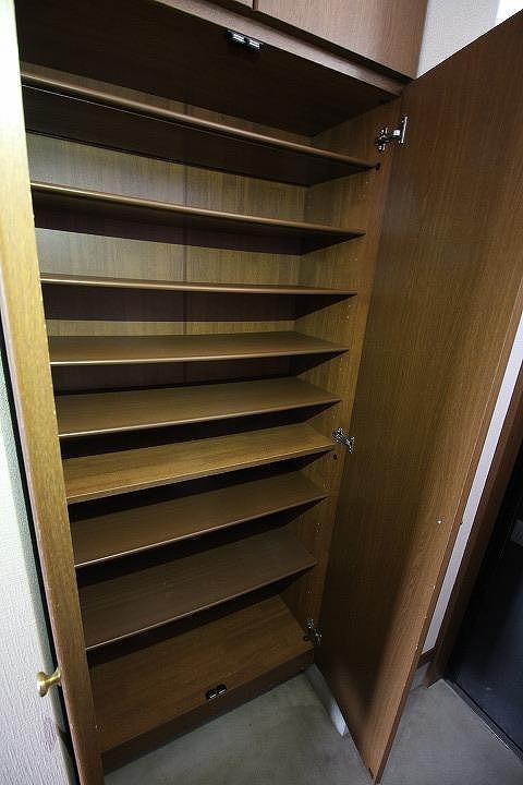 シューズボックス
