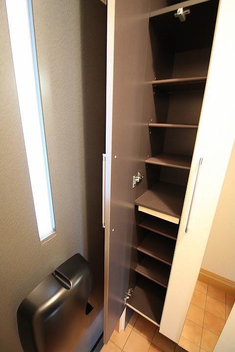 シューズボックス