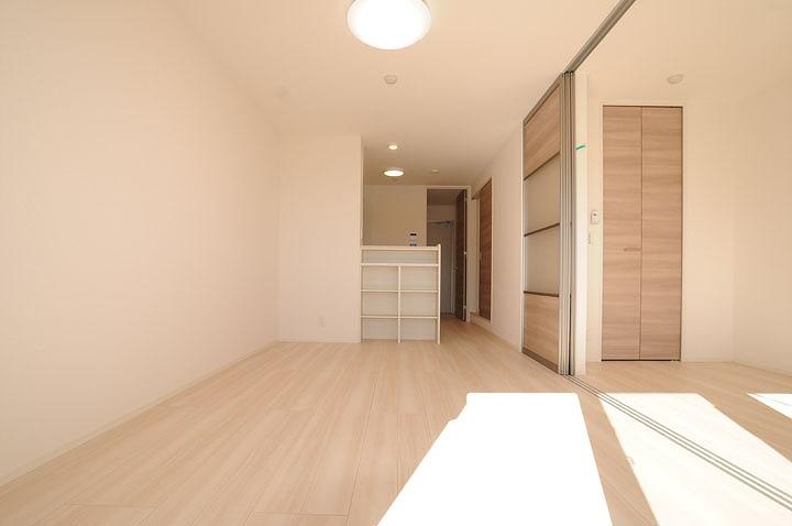 ﾘﾋﾞﾝｸﾞﾀﾞｲﾆﾝｸﾞｷｯﾁﾝ