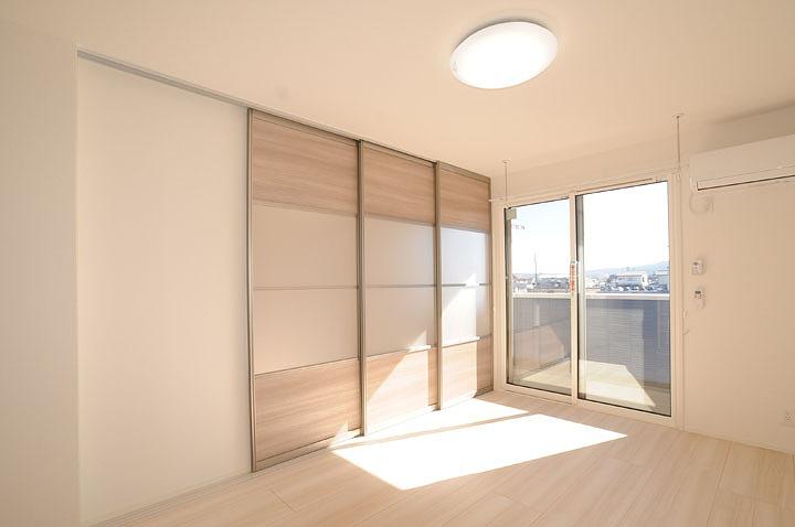 ﾘﾋﾞﾝｸﾞﾀﾞｲﾆﾝｸﾞｷｯﾁﾝ