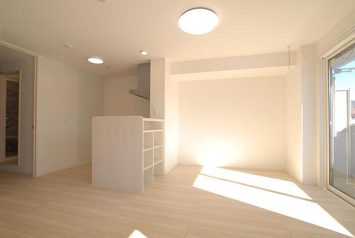 ﾘﾋﾞﾝｸﾞﾀﾞｲﾆﾝｸﾞｷｯﾁﾝ