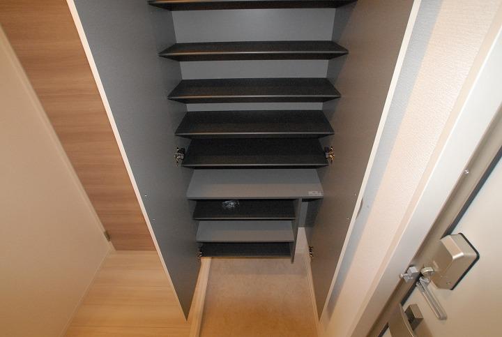 シューズボックス