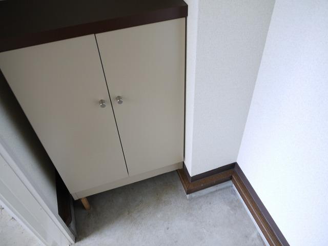 シューズボックス