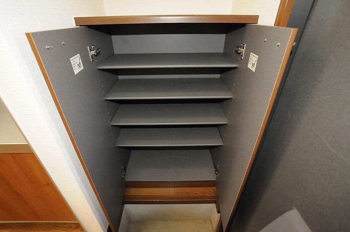 シューズボックス