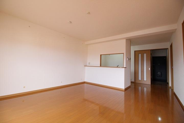 ﾘﾋﾞﾝｸﾞﾀﾞｲﾆﾝｸﾞｷｯﾁﾝ