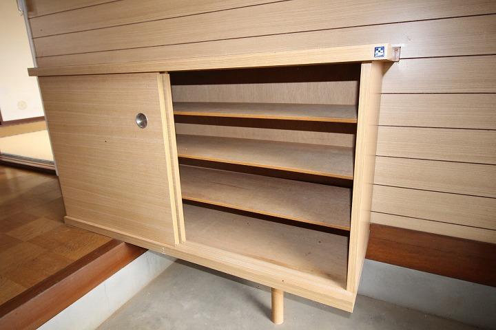 シューズボックス