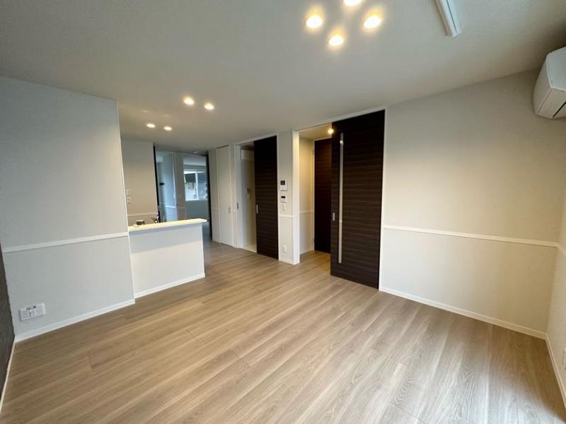 ﾘﾋﾞﾝｸﾞﾀﾞｲﾆﾝｸﾞｷｯﾁﾝ