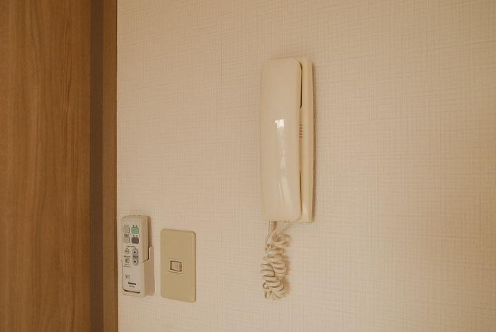 インターホン