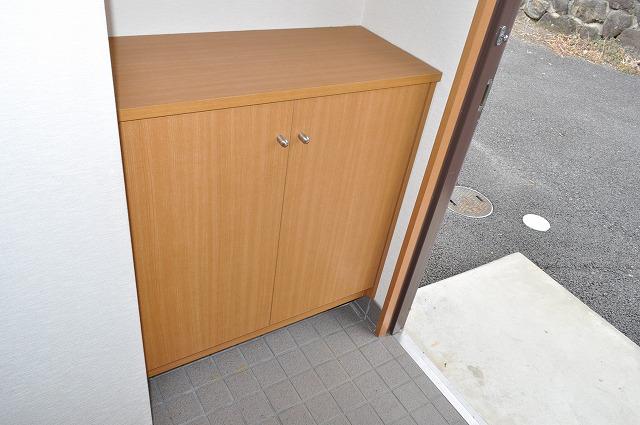 シューズボックス