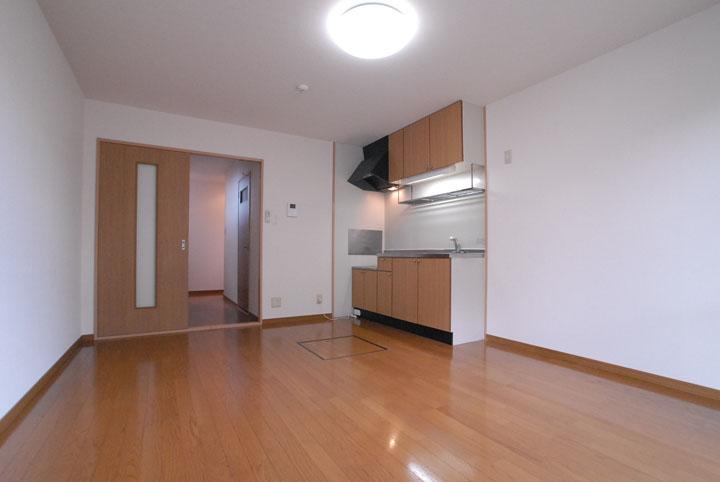 ﾘﾋﾞﾝｸﾞﾀﾞｲﾆﾝｸﾞｷｯﾁﾝ