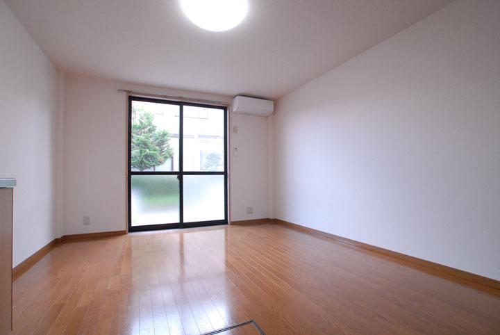 ﾘﾋﾞﾝｸﾞﾀﾞｲﾆﾝｸﾞｷｯﾁﾝ