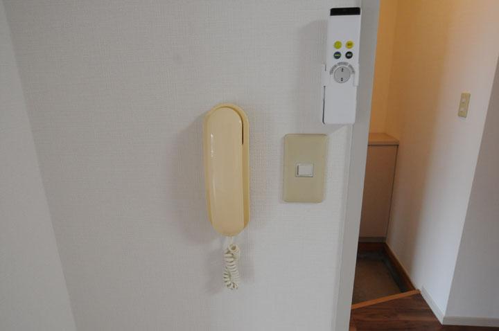 インターホン
