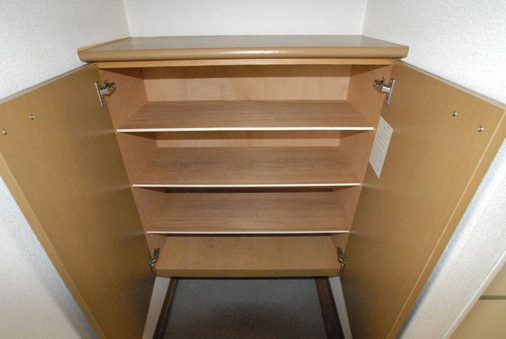 シューズボックス