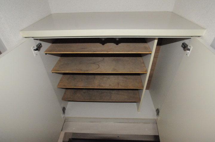 シューズボックス