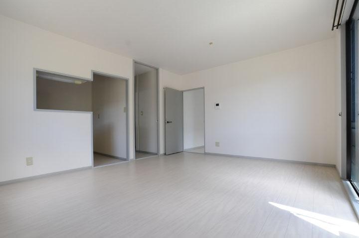 ﾘﾋﾞﾝｸﾞﾀﾞｲﾆﾝｸﾞｷｯﾁﾝ