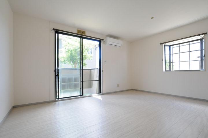 ﾘﾋﾞﾝｸﾞﾀﾞｲﾆﾝｸﾞｷｯﾁﾝ