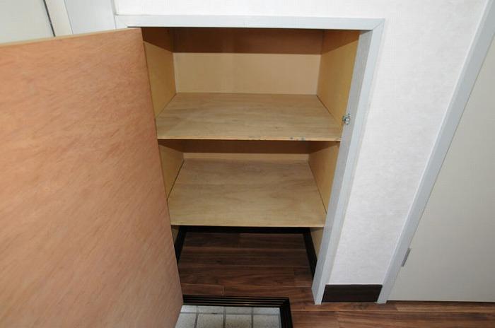 シューズボックス