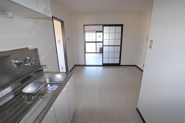 ﾀﾞｲﾆﾝｸﾞｷｯﾁﾝ