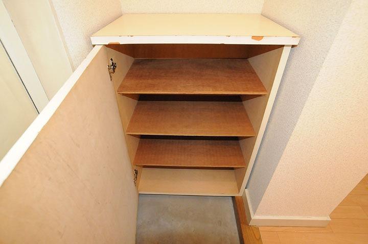 シューズボックス