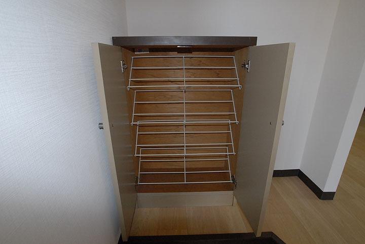 シューズボックス