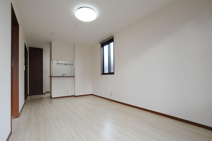 ﾘﾋﾞﾝｸﾞﾀﾞｲﾆﾝｸﾞｷｯﾁﾝ