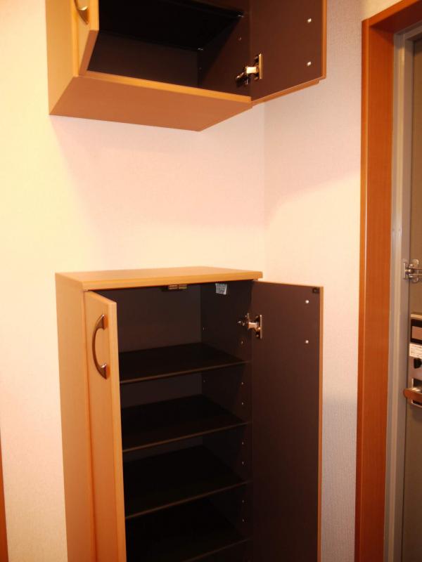 シューズボックス