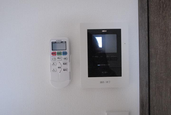 モニタ付インターホン