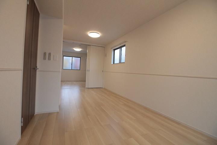 ﾘﾋﾞﾝｸﾞﾀﾞｲﾆﾝｸﾞｷｯﾁﾝ