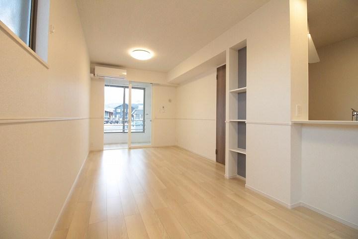 ﾘﾋﾞﾝｸﾞﾀﾞｲﾆﾝｸﾞｷｯﾁﾝ