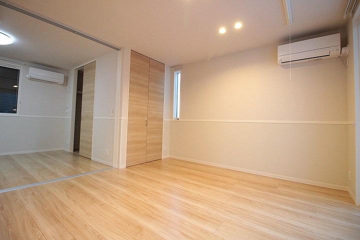 ﾘﾋﾞﾝｸﾞﾀﾞｲﾆﾝｸﾞｷｯﾁﾝ