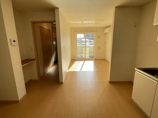 ﾘﾋﾞﾝｸﾞﾀﾞｲﾆﾝｸﾞｷｯﾁﾝ