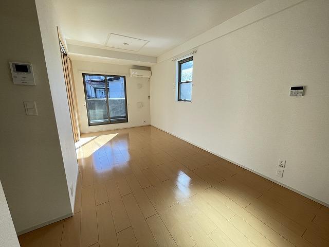 ﾘﾋﾞﾝｸﾞﾀﾞｲﾆﾝｸﾞｷｯﾁﾝ