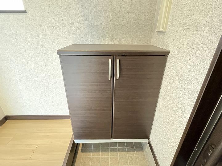 シューズボックス