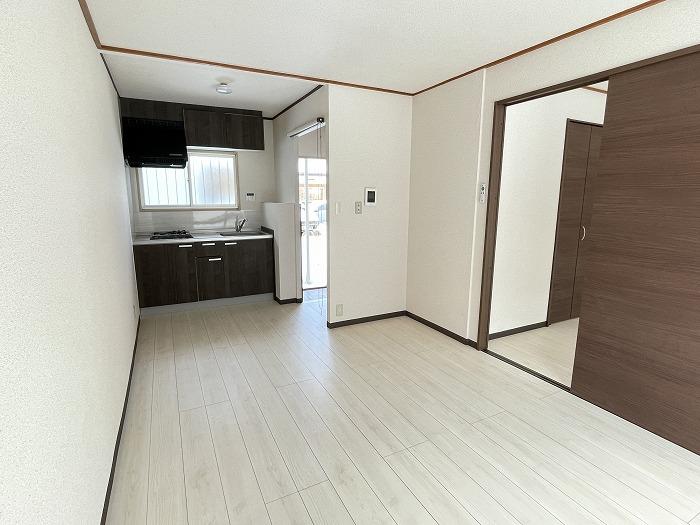 ﾘﾋﾞﾝｸﾞﾀﾞｲﾆﾝｸﾞｷｯﾁﾝ