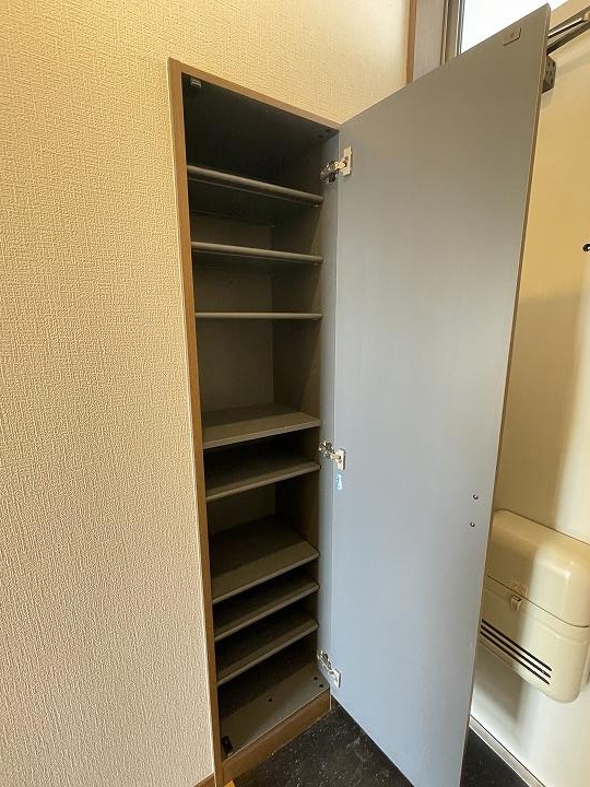 シューズボックス