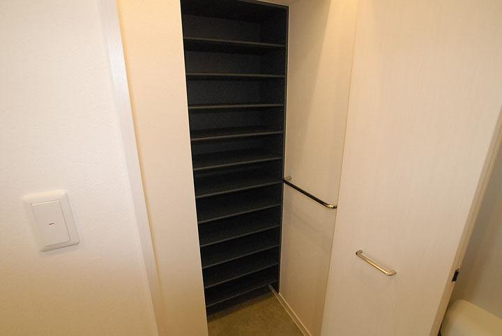 シューズボックス