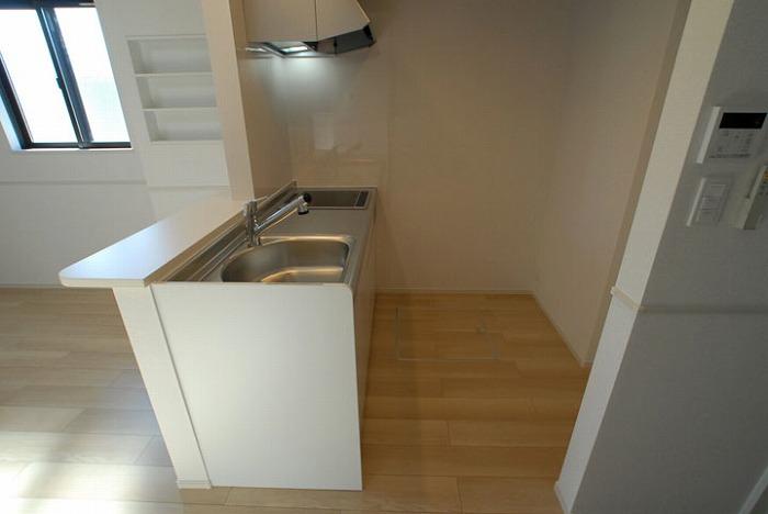 ﾘﾋﾞﾝｸﾞﾀﾞｲﾆﾝｸﾞｷｯﾁﾝ