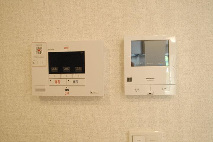 モニタ付インターホン