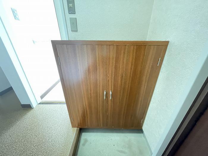 シューズボックス