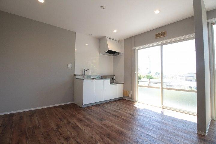 ﾘﾋﾞﾝｸﾞﾀﾞｲﾆﾝｸﾞｷｯﾁﾝ