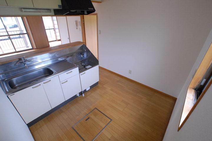 ﾘﾋﾞﾝｸﾞﾀﾞｲﾆﾝｸﾞｷｯﾁﾝ