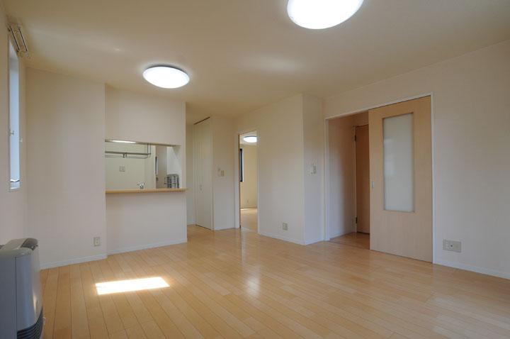 ﾘﾋﾞﾝｸﾞﾀﾞｲﾆﾝｸﾞｷｯﾁﾝ