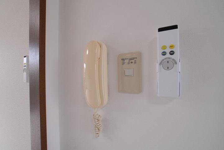 インターホン